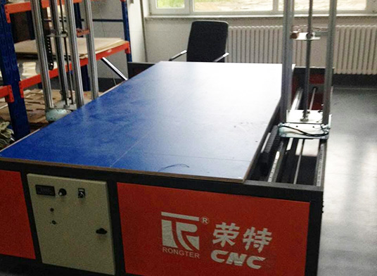 裁切機2